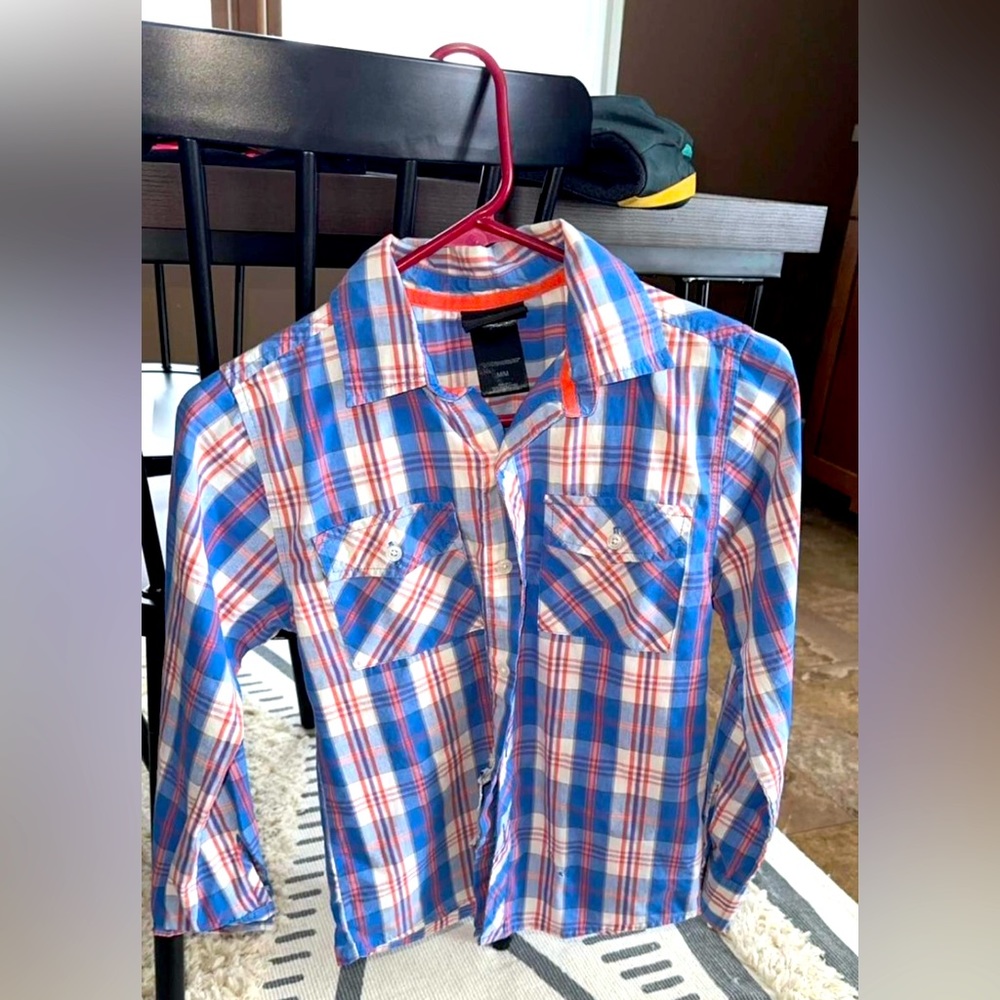 Boys dress shirt size 10/12 medium